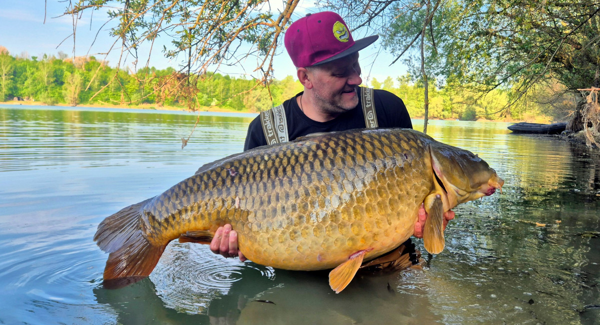 37,8 - Damian Gebski
