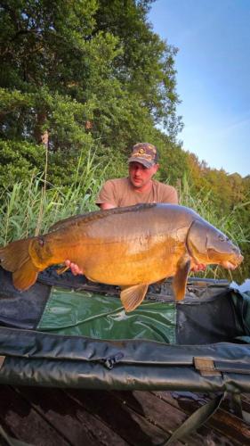 24,1 kg - Mariusz Piotrowski